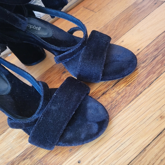 Jeffrey Campbell Faustino Women's Black Velvet Heels Sandal Strappy Bow 8 - Picture 7 of 8